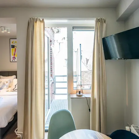 Japie - In The Heart Of Apartament *